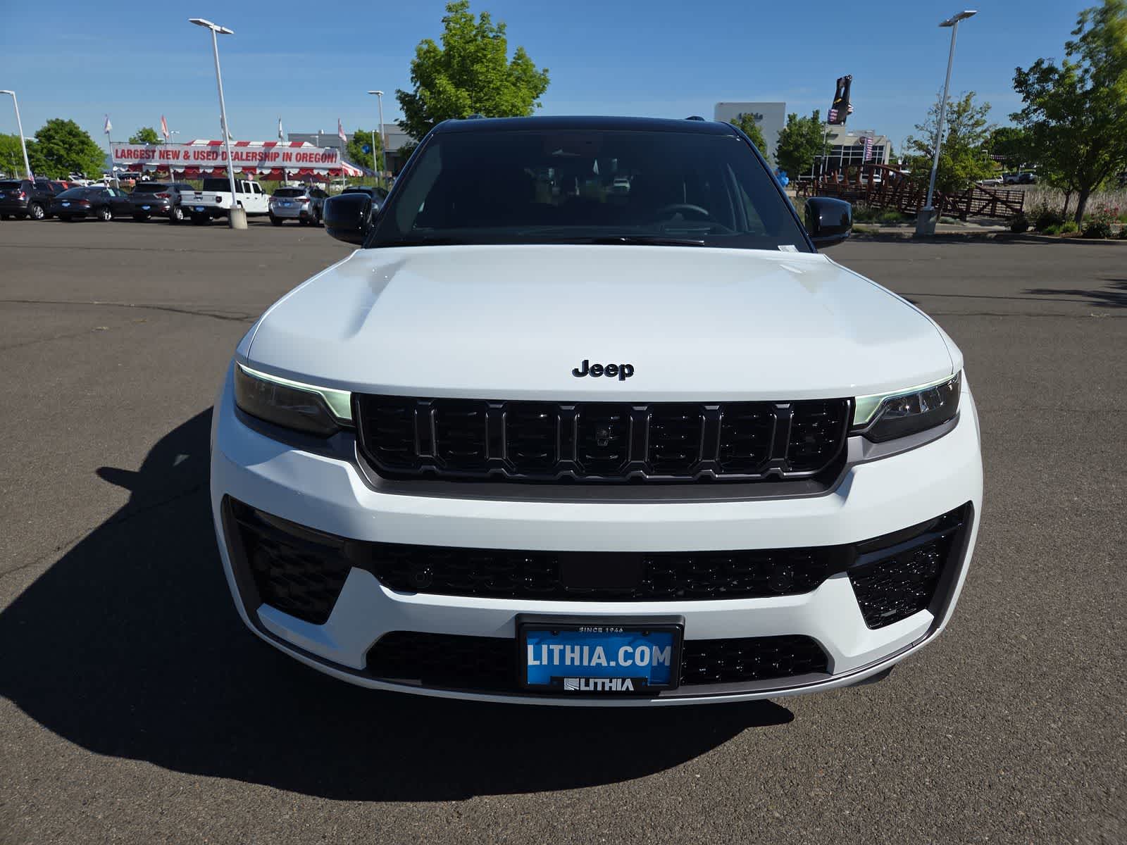 Thumbnail: 2026 Jeep Grand Cherokee - 14