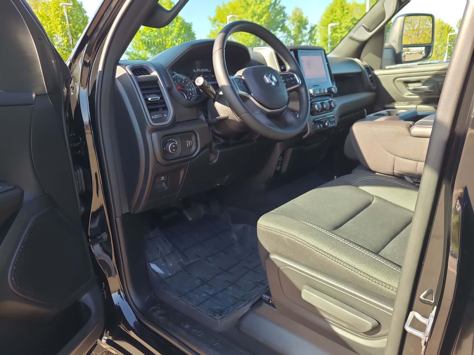Thumbnail: 2026 RAM 1500 - 10