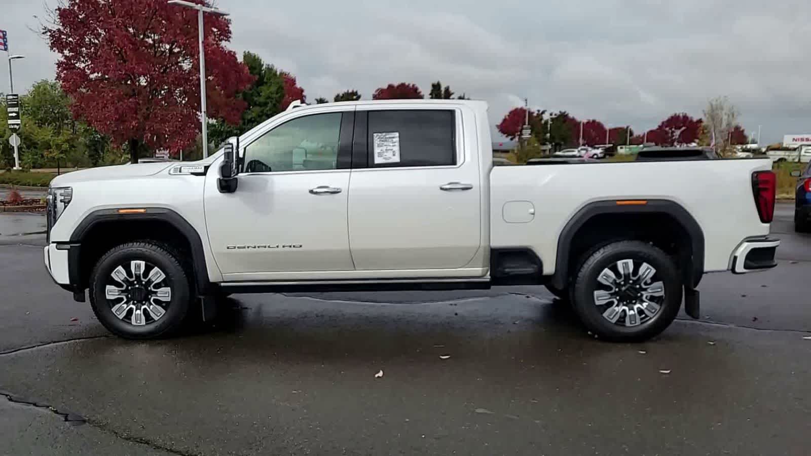 Thumbnail: 2024 GMC Sierra 3500 - 5