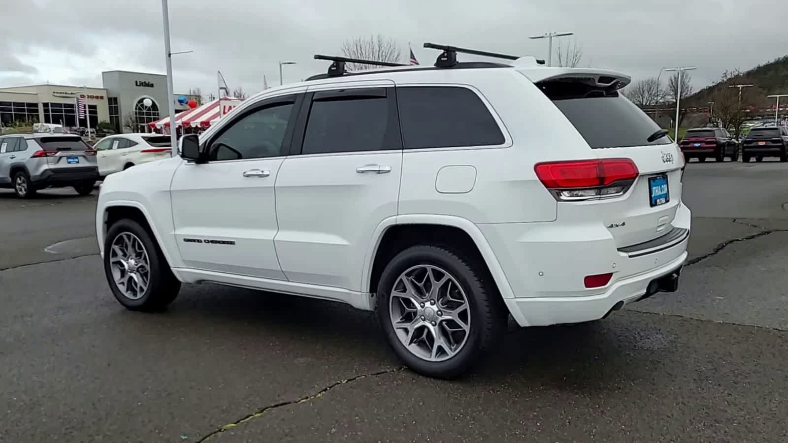 Thumbnail: 2020 Jeep Grand Cherokee - 6