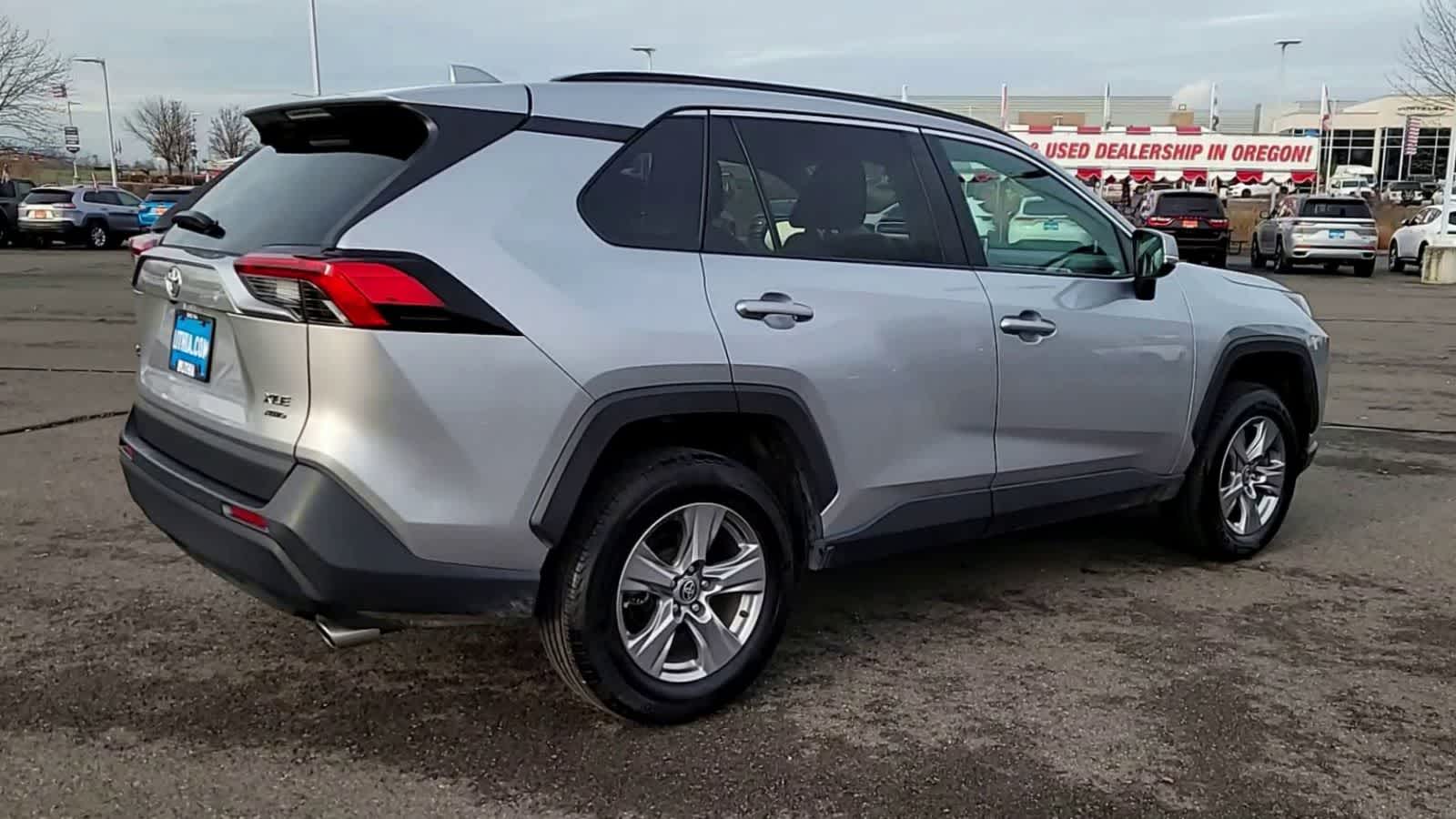 Thumbnail: 2024 Toyota RAV4 - 8