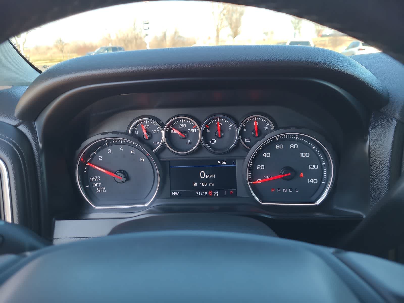 Thumbnail: 2019 Chevrolet Silverado 1500 - 26