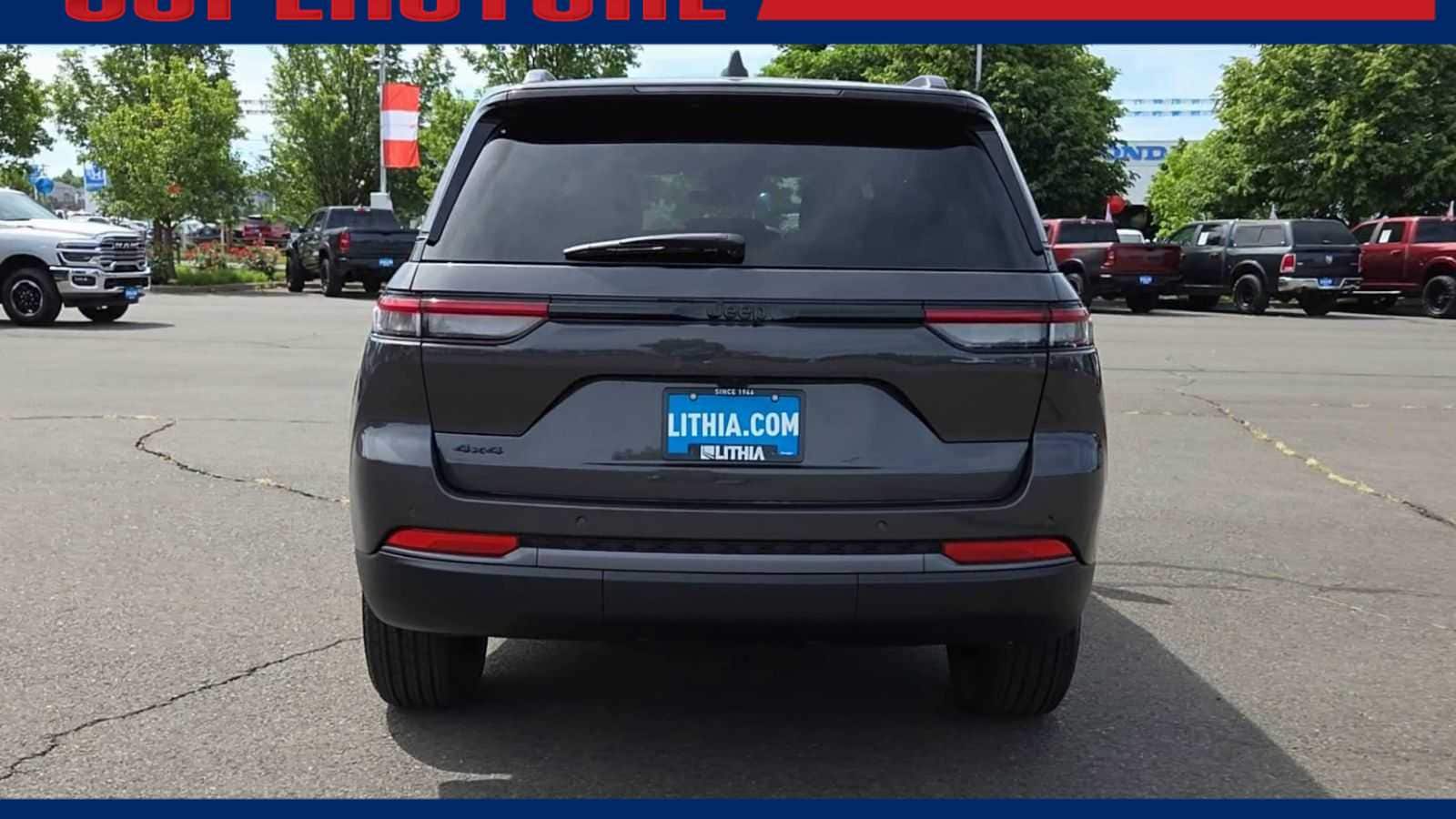 Thumbnail: 2026 Jeep Grand Cherokee - 7