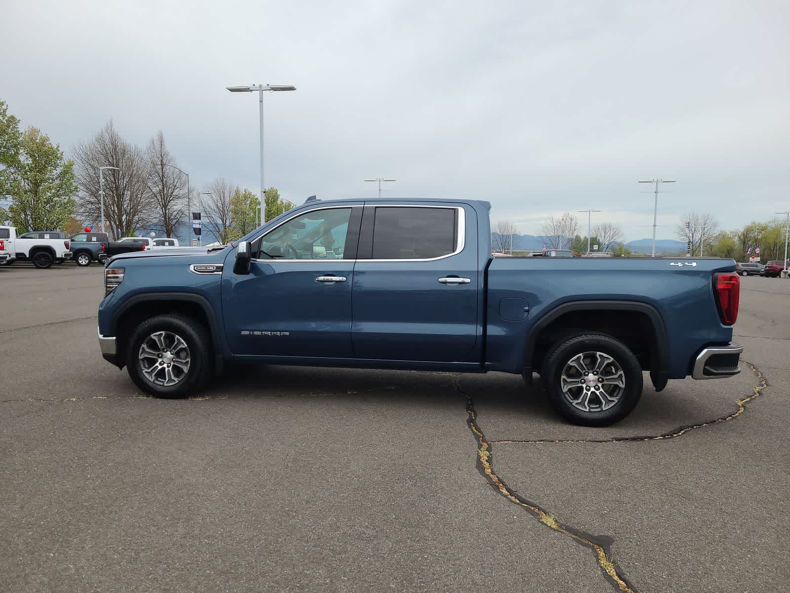 Thumbnail: 2024 GMC Sierra 1500 - 11