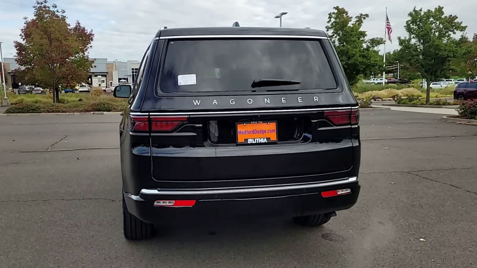 Thumbnail: 2025 Jeep Wagoneer - 7