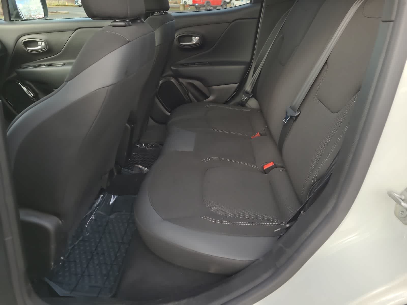 Thumbnail: 2023 Jeep Renegade - 21