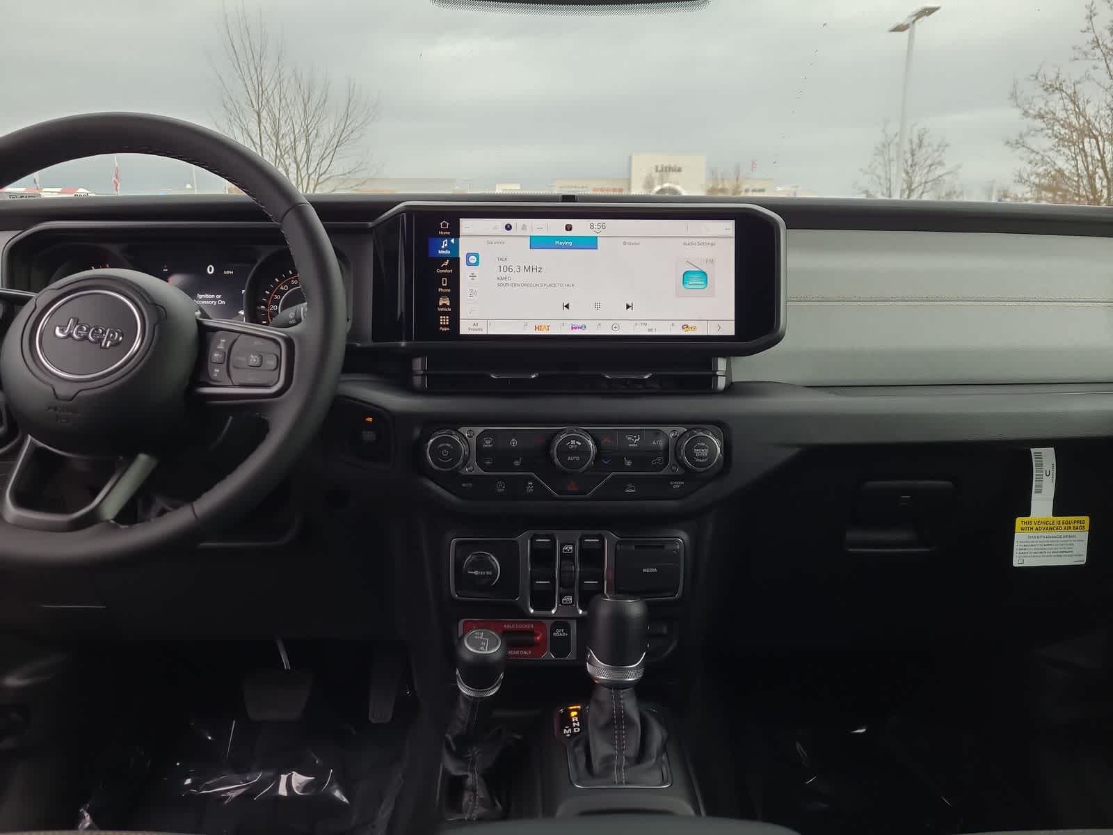 Thumbnail: 2026 Jeep Gladiator - 18