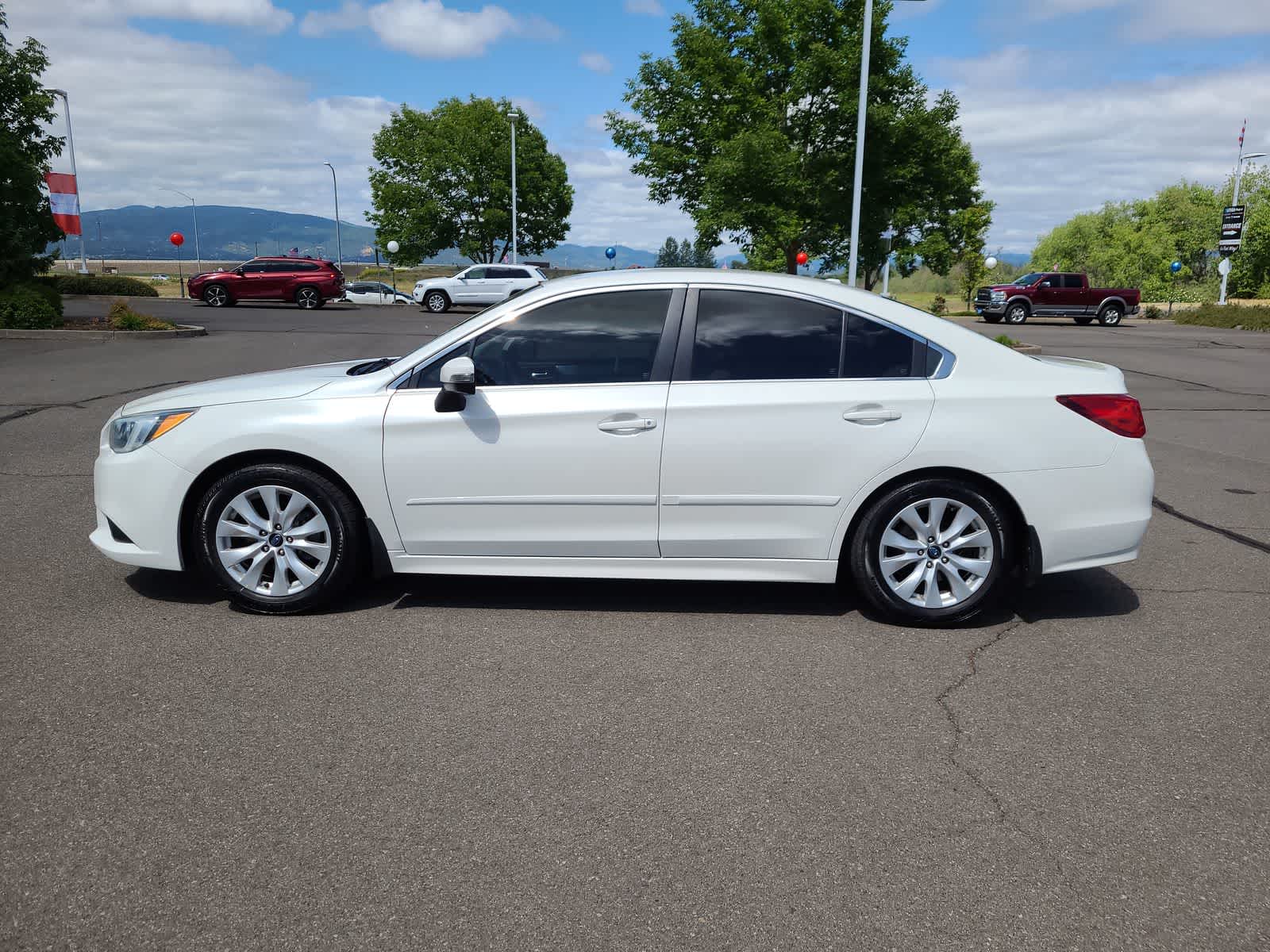 Thumbnail: 2015 Subaru Legacy - 11