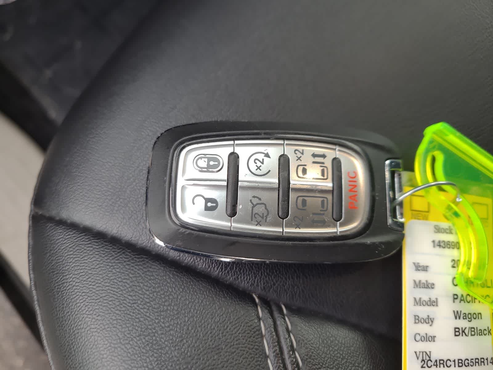 Thumbnail: 2024 Chrysler Pacifica - 28