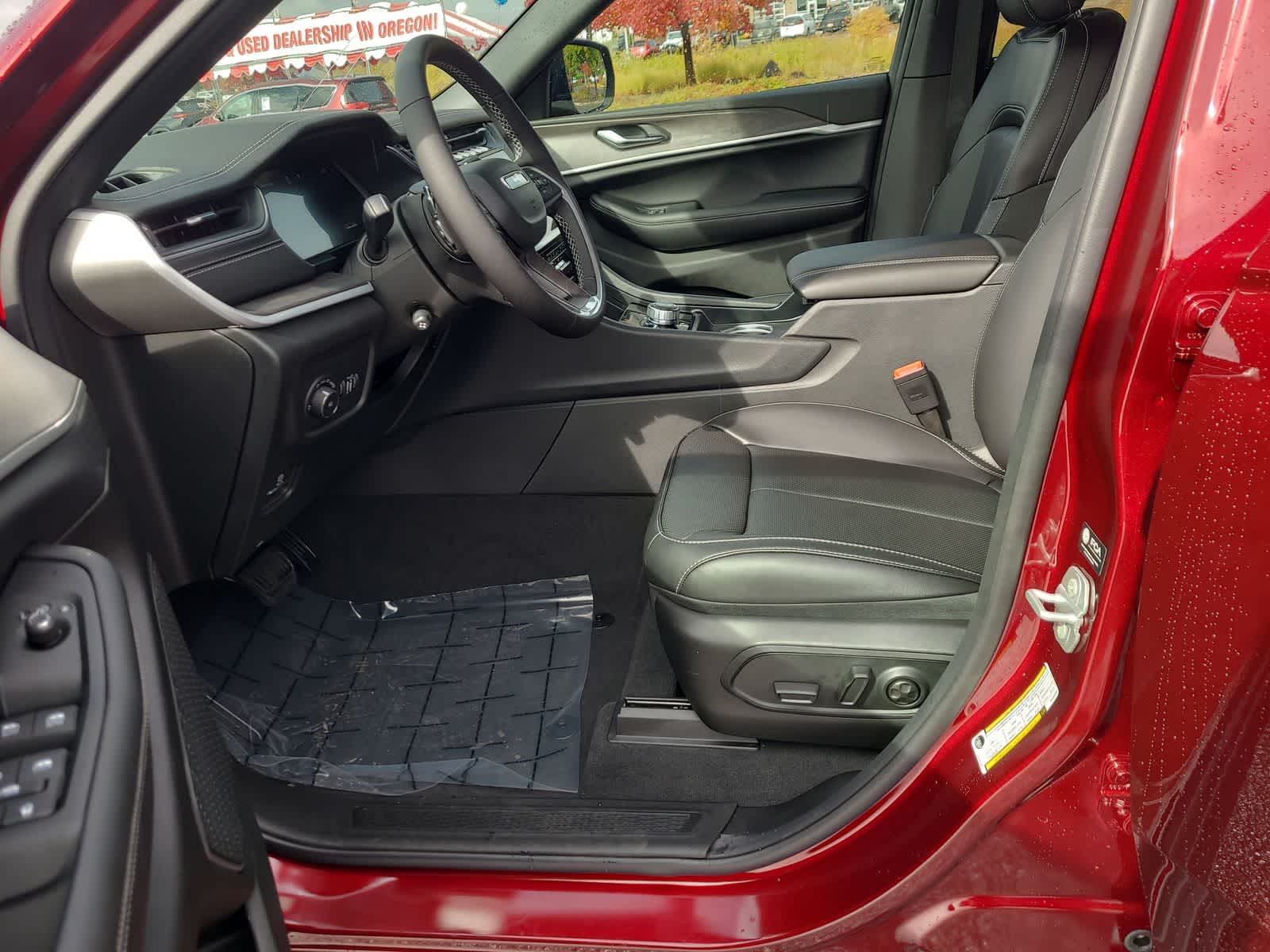 Thumbnail: 2025 Jeep Grand Cherokee - 19