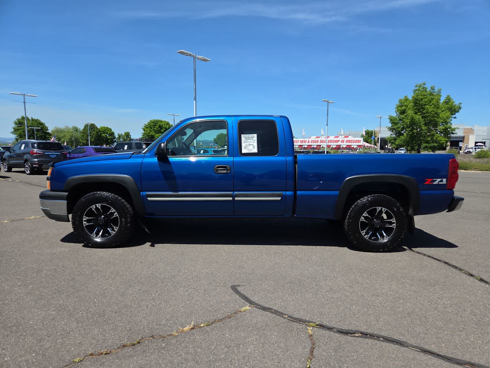 Thumbnail: 2004 Chevrolet Silverado 1500 - 11