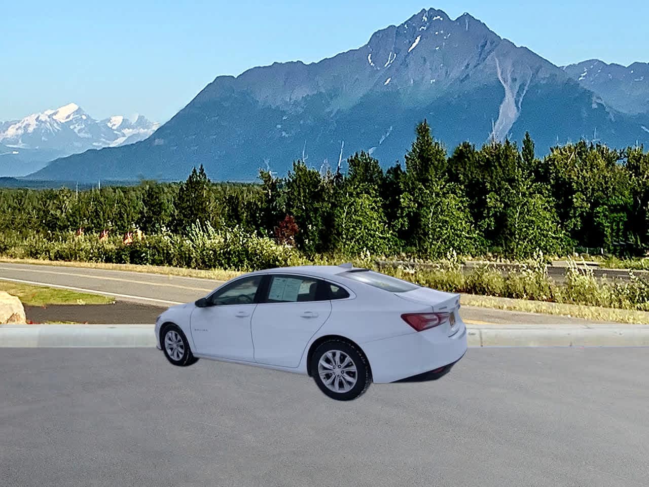 Thumbnail: 2022 Chevrolet Malibu - 4