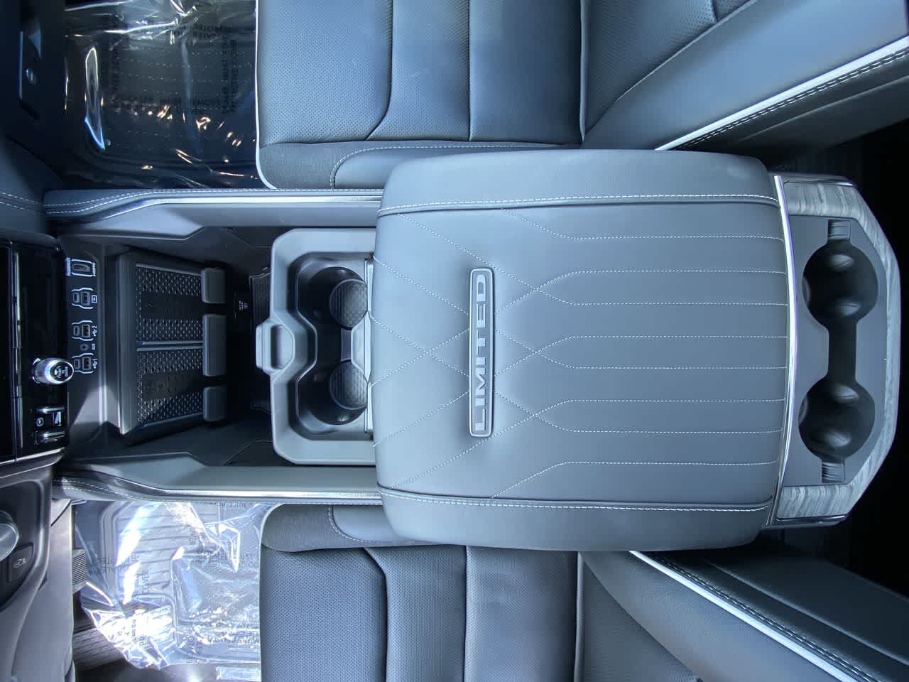 Thumbnail: 2025 RAM 1500 - 28