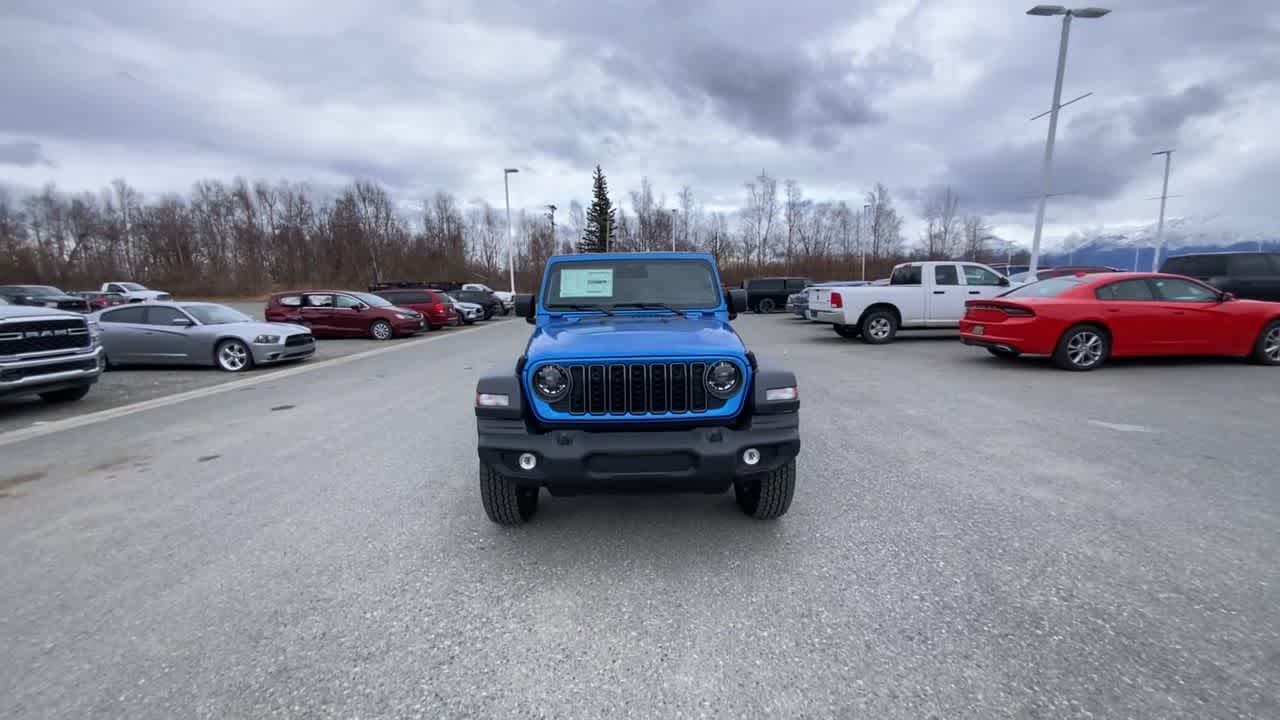 Thumbnail: 2026 Jeep Wrangler - 12