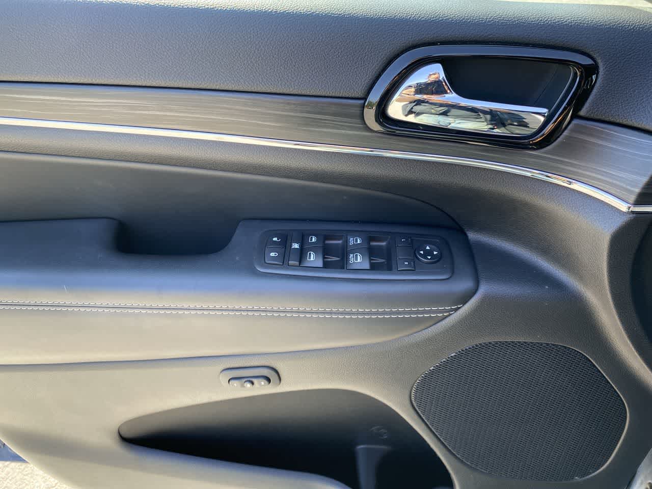 Thumbnail: 2021 Jeep Grand Cherokee - 19