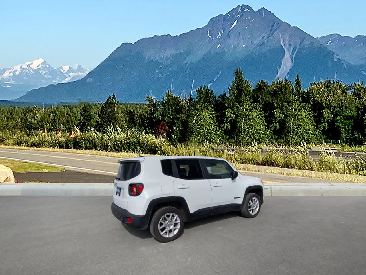 Thumbnail: 2023 Jeep Renegade - 5