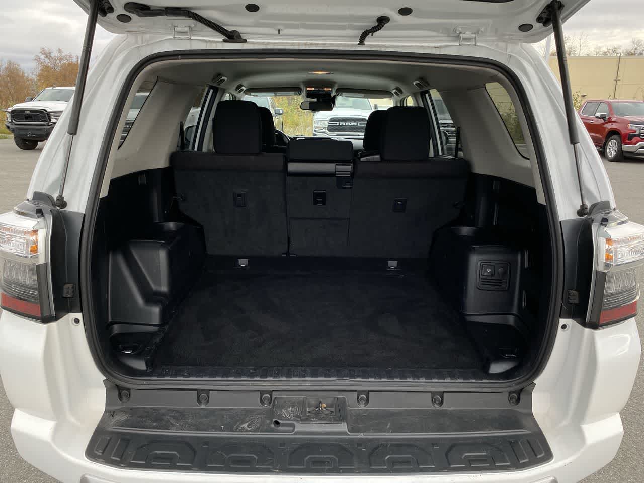 Thumbnail: 2024 Toyota 4Runner - 24