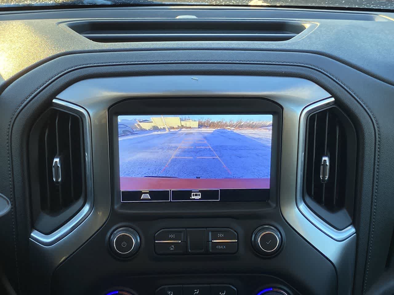 Thumbnail: 2021 Chevrolet Silverado 1500 - 17