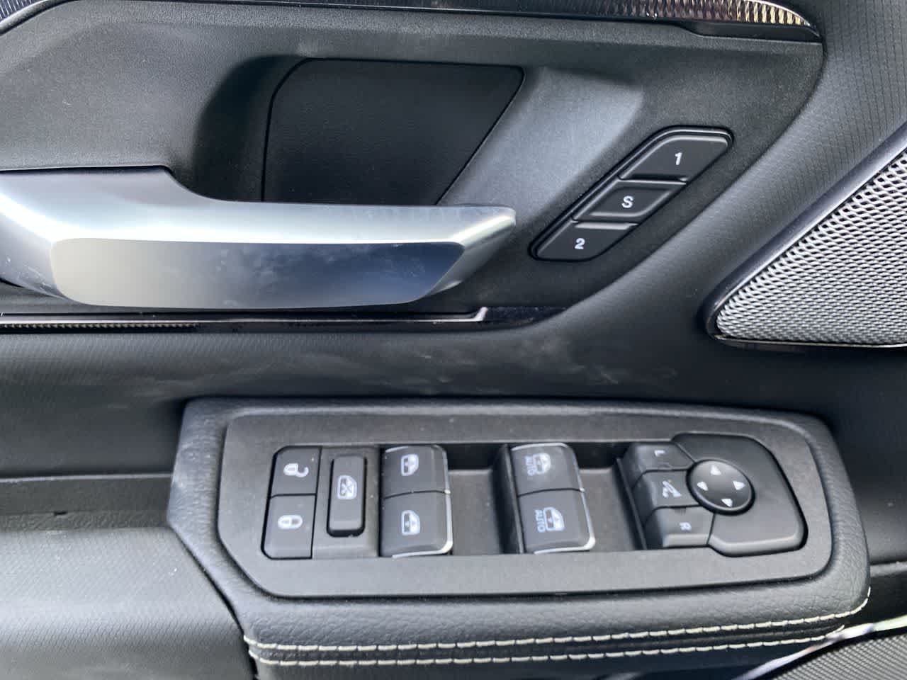 Thumbnail: 2026 RAM 1500 - 13