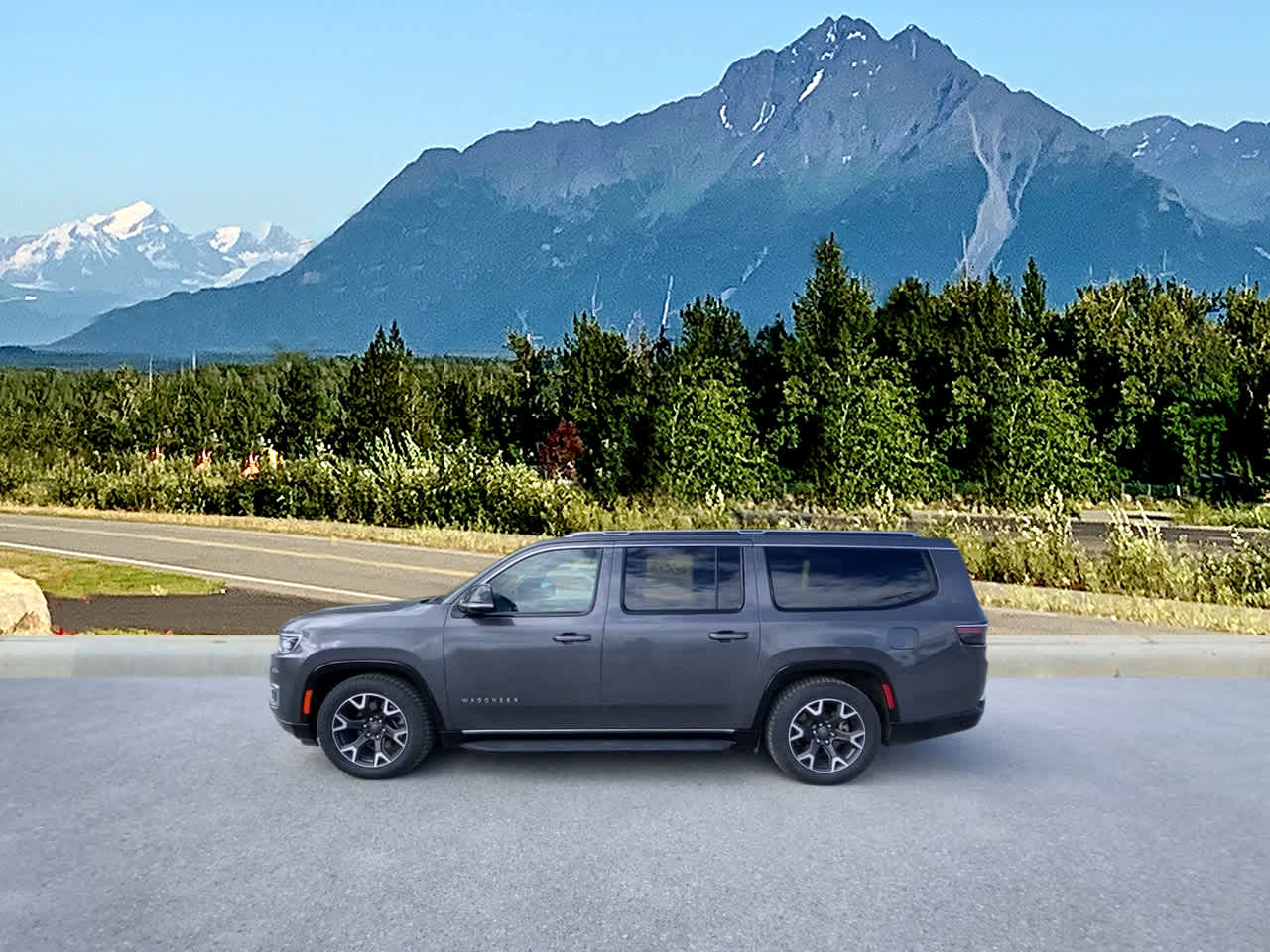 Thumbnail: 2024 Jeep Wagoneer - 2
