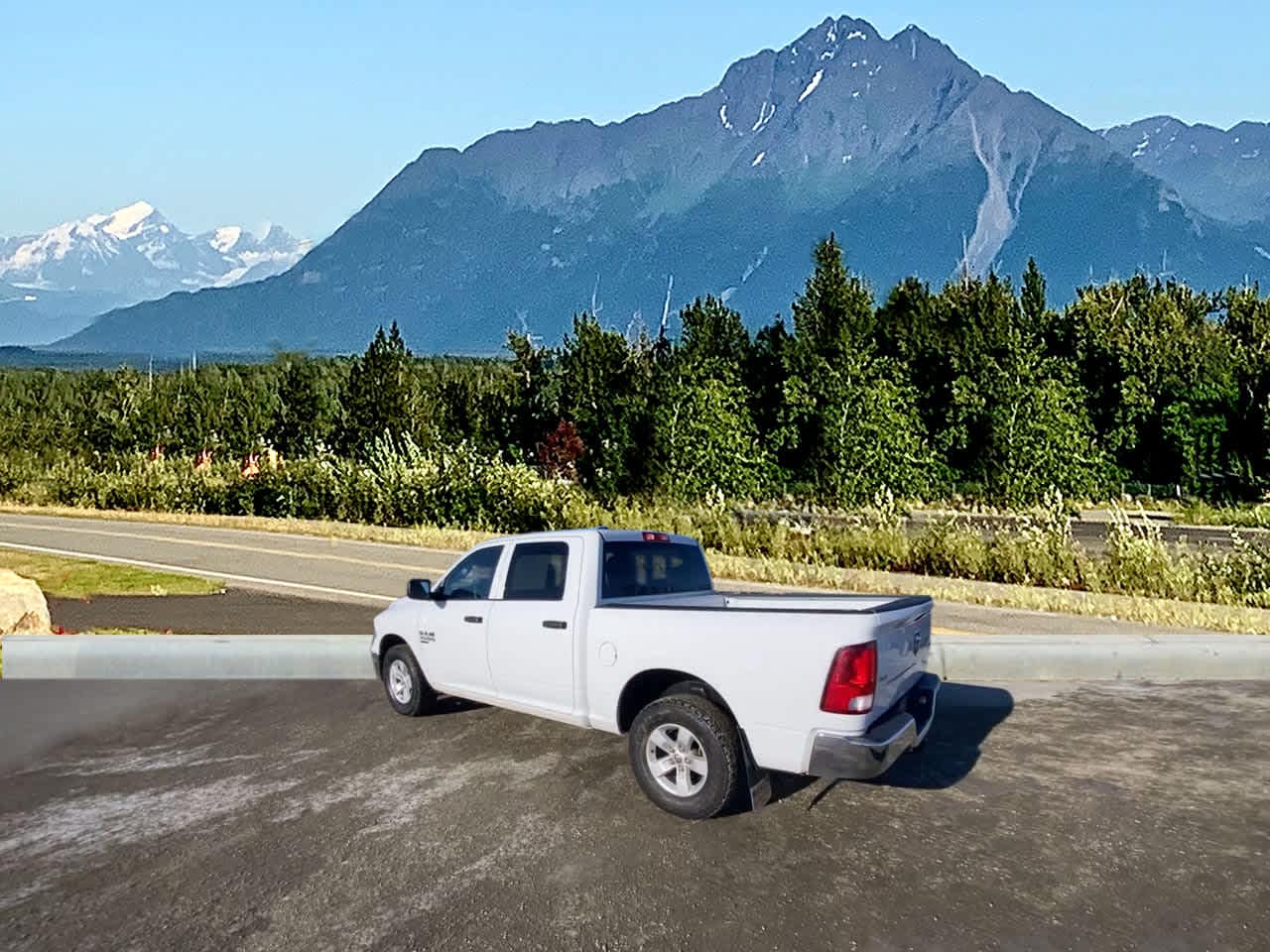 Thumbnail: 2022 RAM 1500 Classic - 3