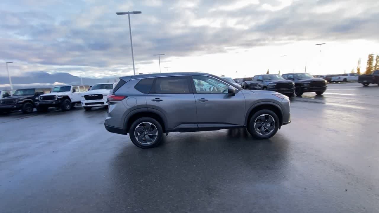 Thumbnail: 2024 Nissan Rogue - 15