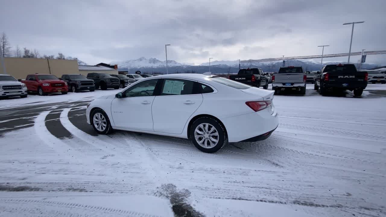 Thumbnail: 2022 Chevrolet Malibu - 9