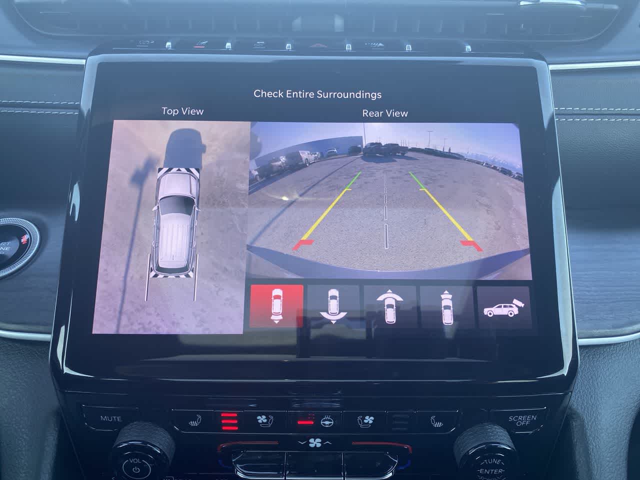 Thumbnail: 2024 Jeep Grand Cherokee L - 17