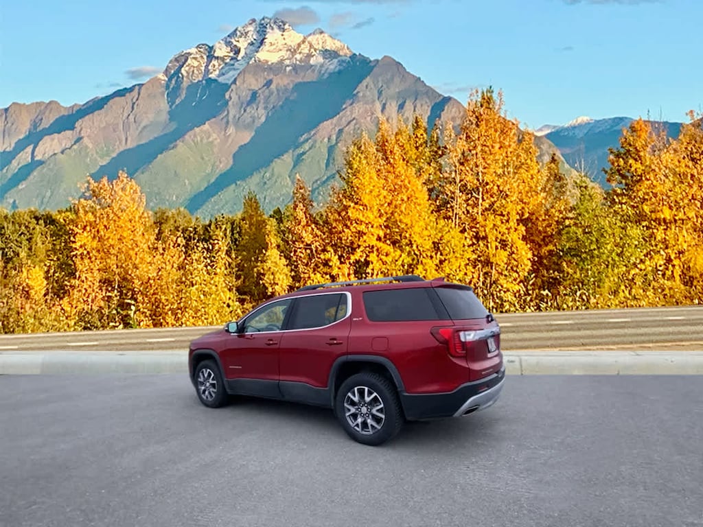 Used 2023 GMC Acadia SLT SUV