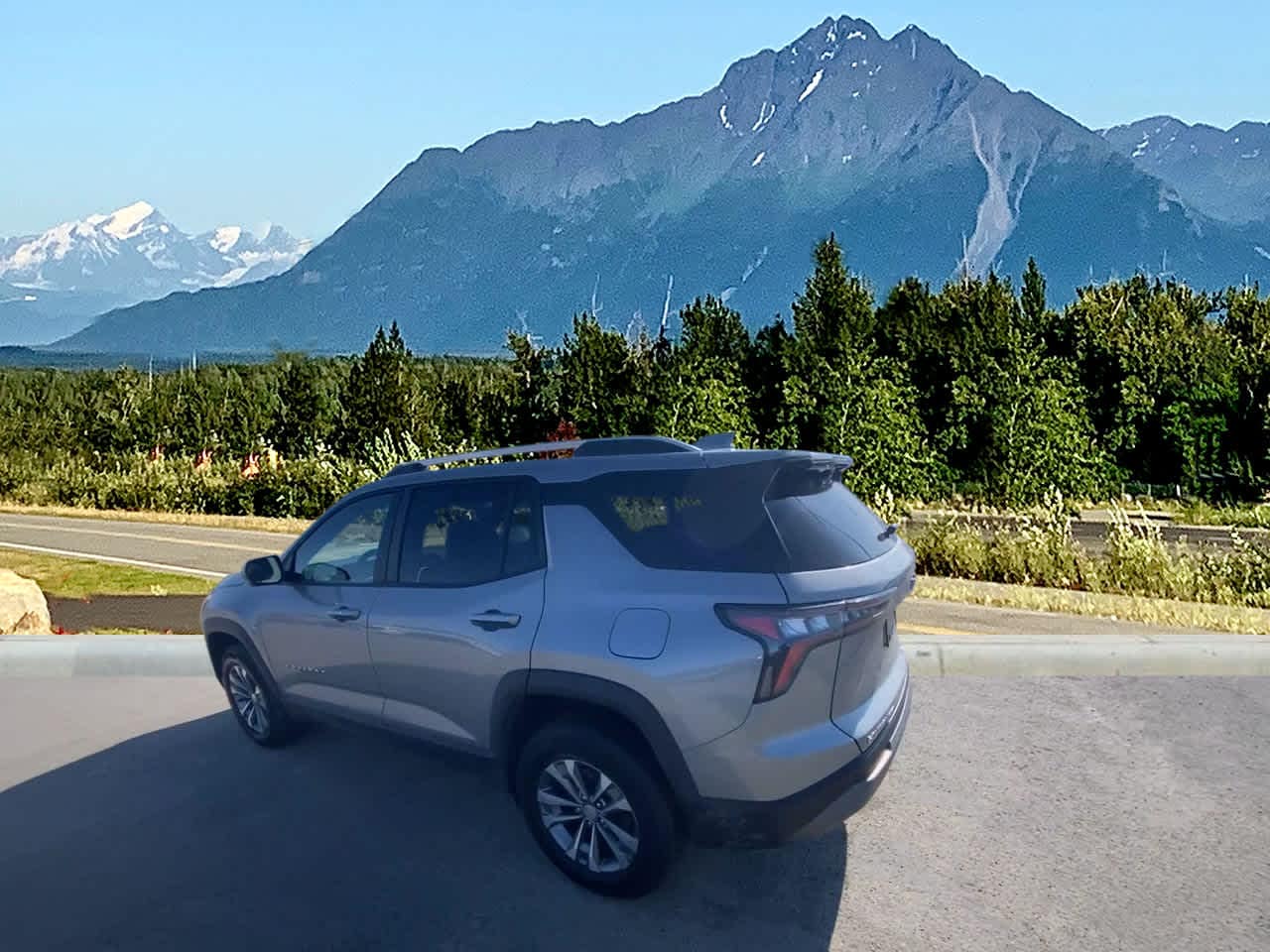 Thumbnail: 2025 Chevrolet Equinox - 3