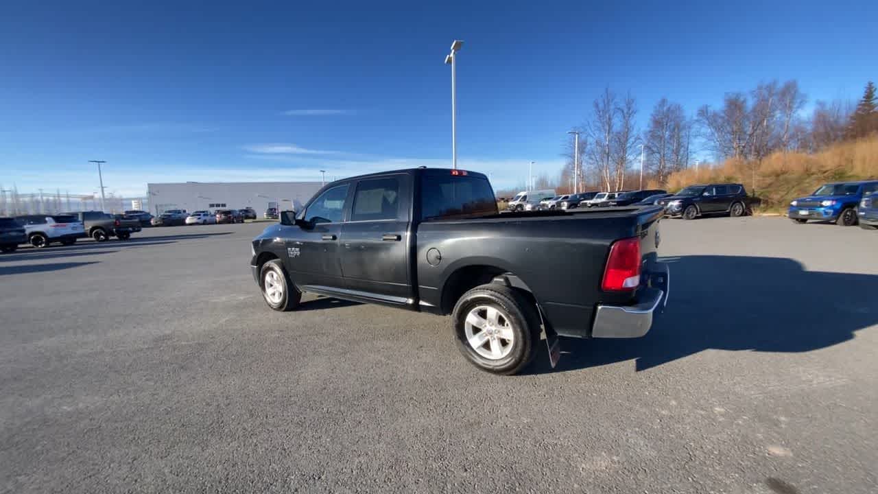 Thumbnail: 2022 RAM 1500 Classic - 9