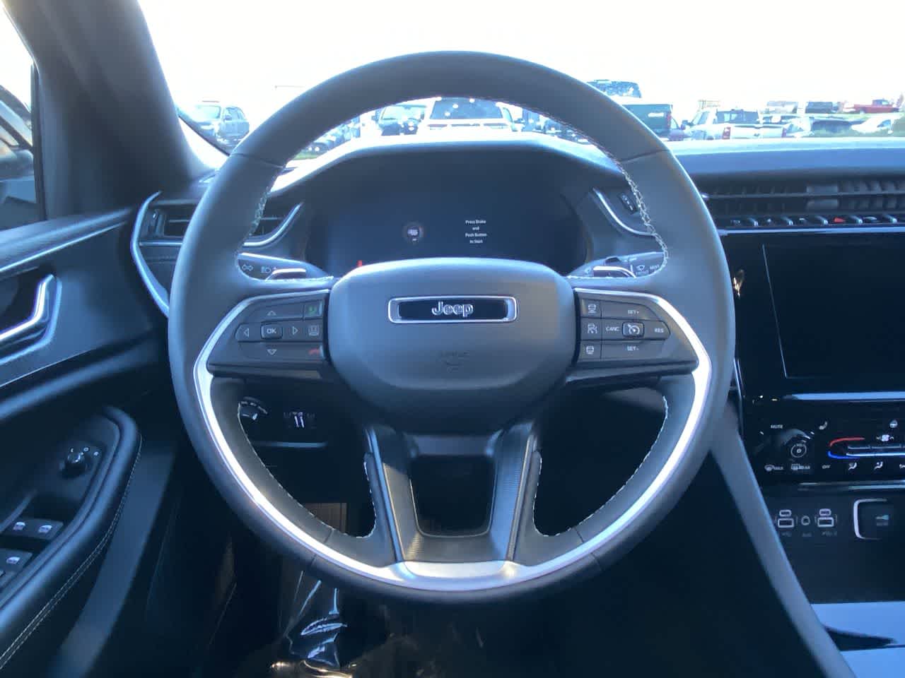 Thumbnail: 2025 Jeep Grand Cherokee L - 14