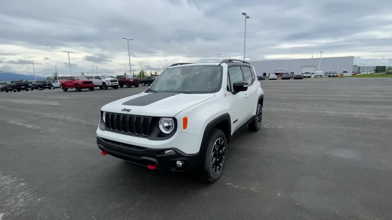 Thumbnail: 2023 Jeep Renegade - 9