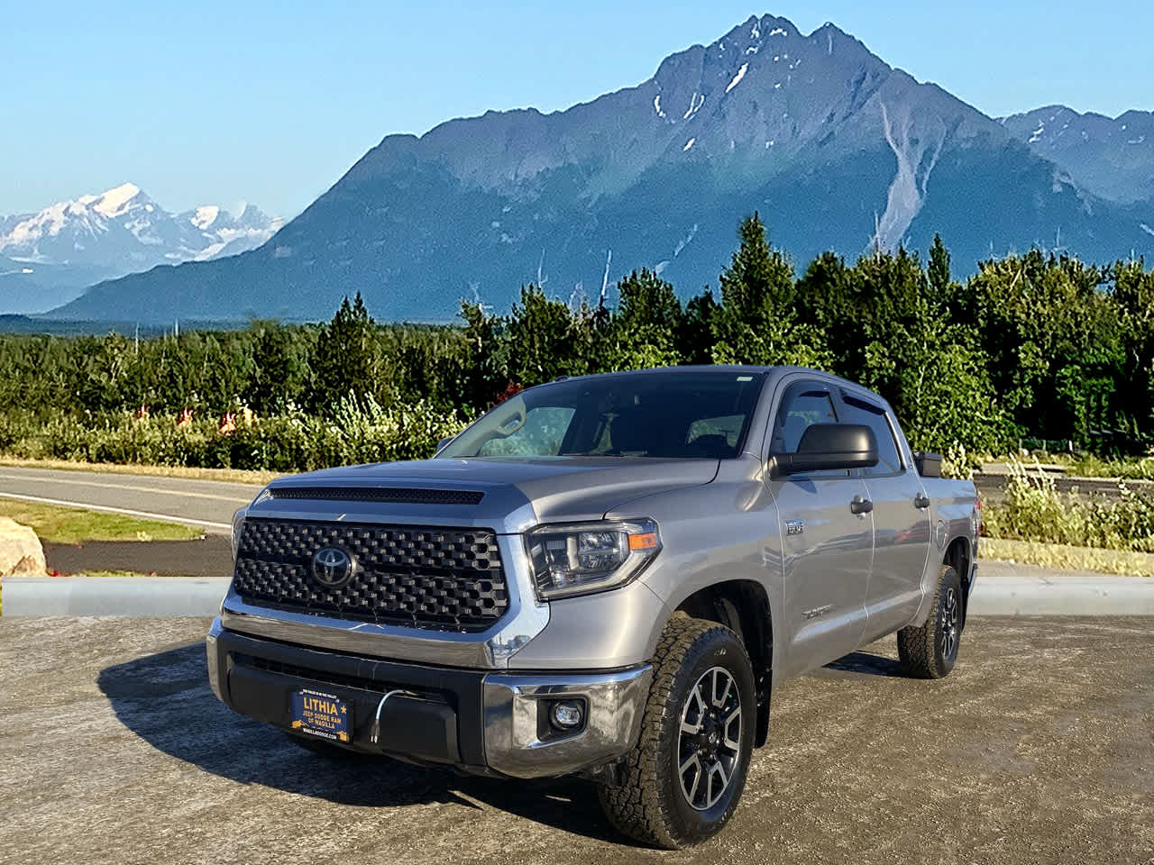 Thumbnail: 2018 Toyota Tundra - 1
