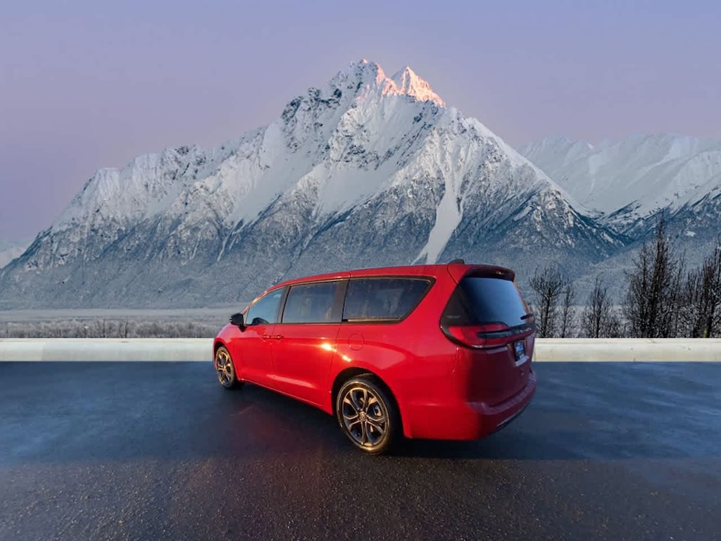 New 2026 Chrysler Pacifica SELECT AWD Passenger Van