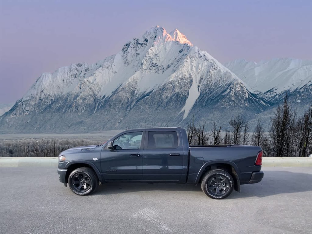 New 2026 Ram 1500 BIG HORN CREW CAB 4X4 5'7 BOX Pickup