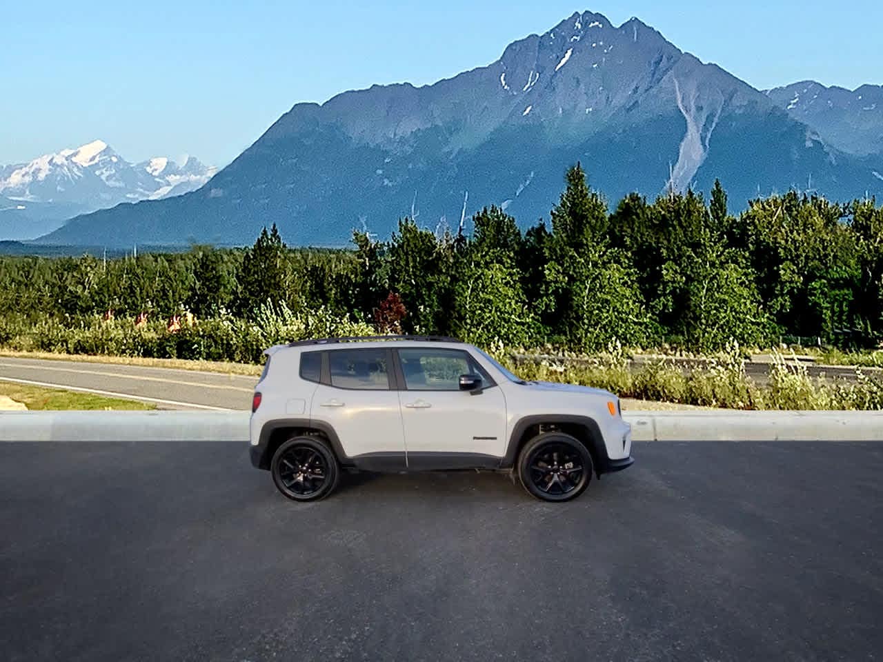 Thumbnail: 2022 Jeep Renegade - 6