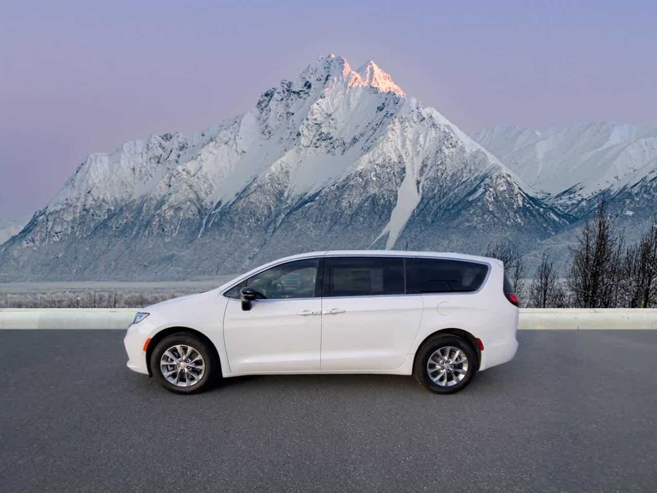 Thumbnail: 2026 Chrysler Pacifica - 2