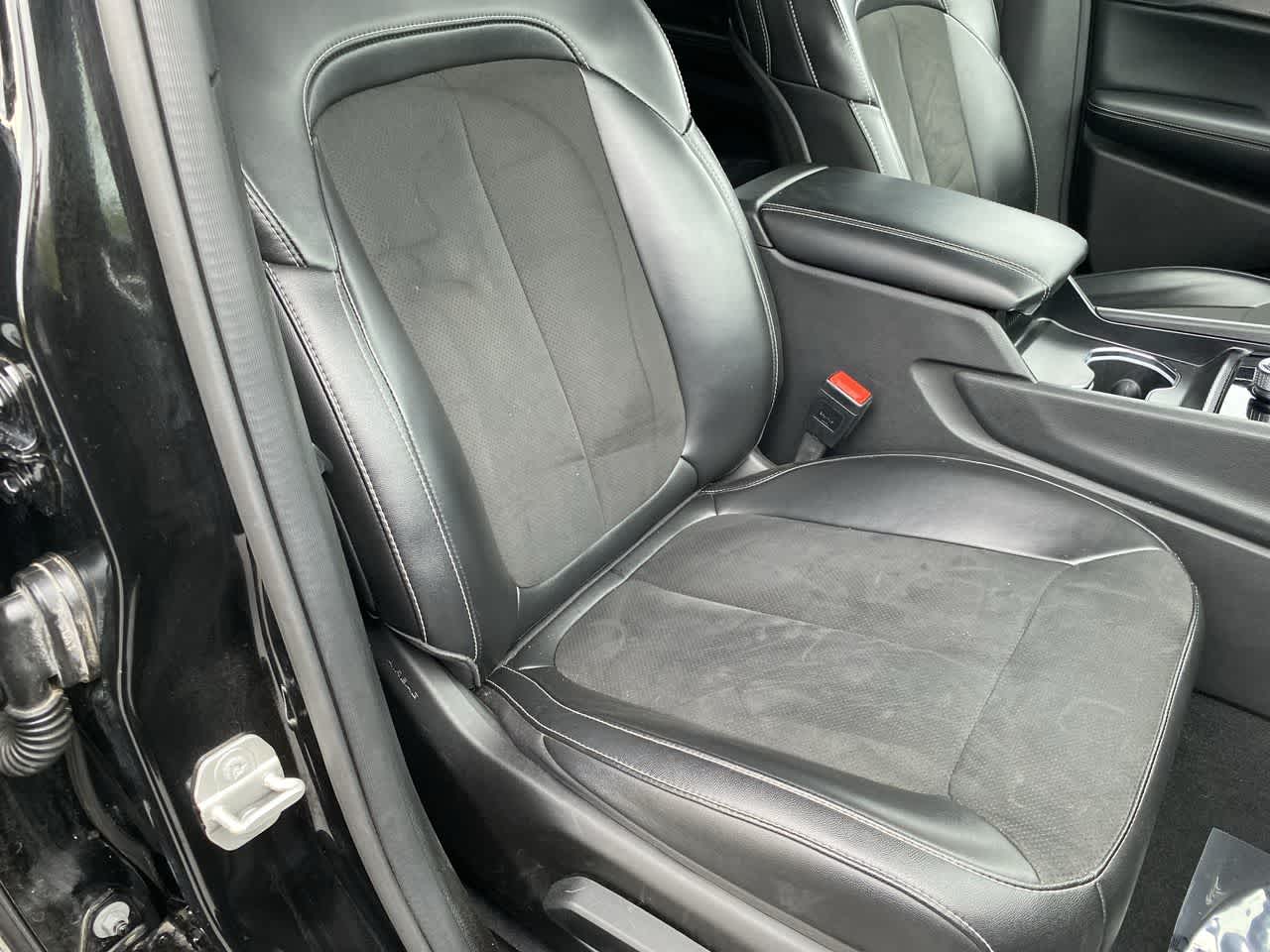 Thumbnail: 2024 Jeep Grand Cherokee L - 32