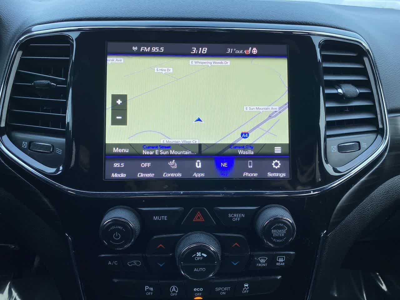 Thumbnail: 2021 Jeep Grand Cherokee - 18