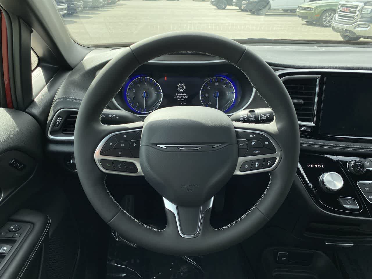 Thumbnail: 2027 Chrysler Pacifica - 14