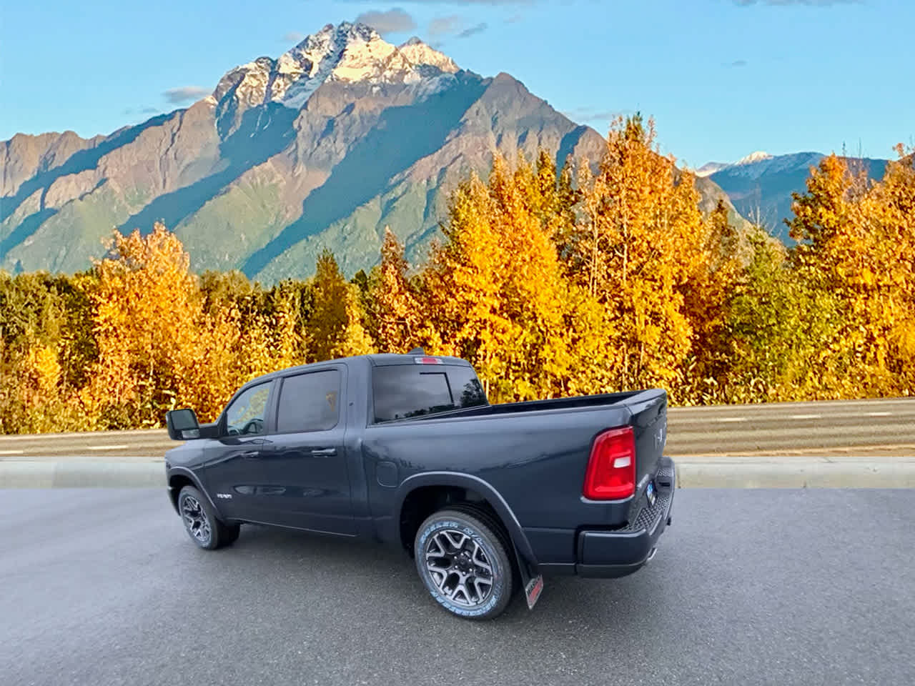 2025 Ram 1500 Laramie photo 2