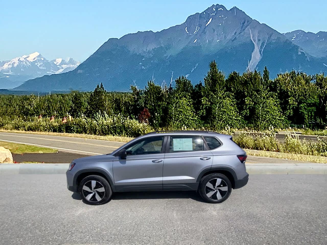 Thumbnail: 2025 Volkswagen Taos - 2