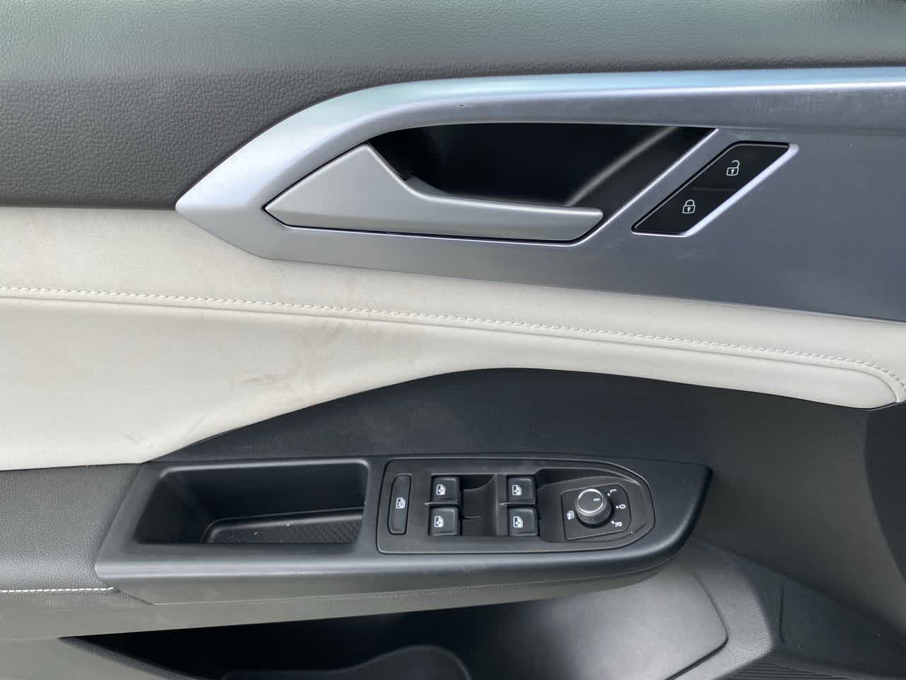 Thumbnail: 2025 Volkswagen Taos - 13