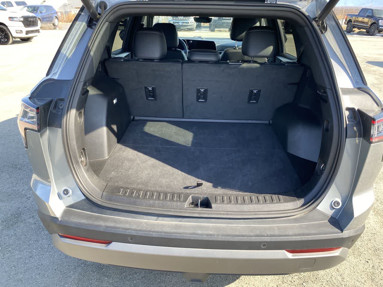 Thumbnail: 2025 Chevrolet Equinox - 24