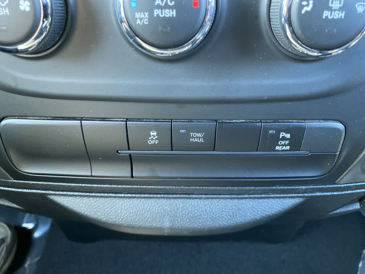 Thumbnail: 2024 RAM 1500 Classic - 22