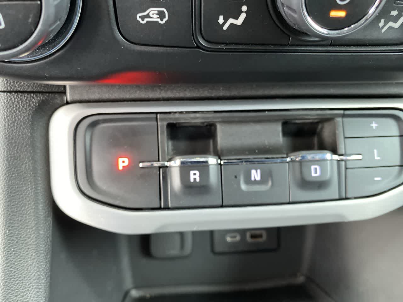 Thumbnail: 2023 GMC Acadia - 26