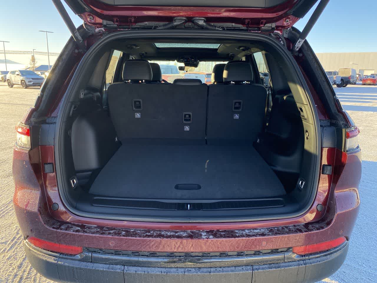 Thumbnail: 2025 Jeep Grand Cherokee - 26