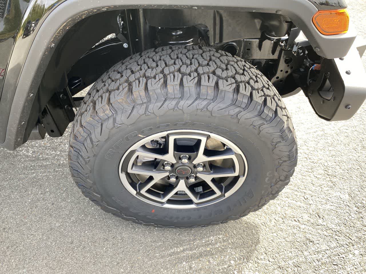 Thumbnail: 2025 Jeep Wrangler - 10