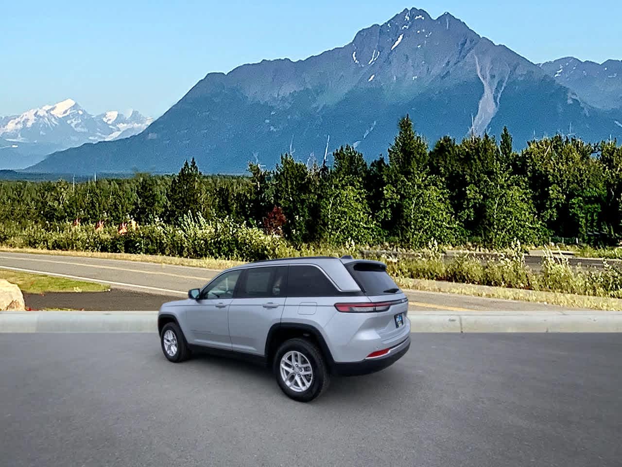 Thumbnail: 2025 Jeep Grand Cherokee - 3